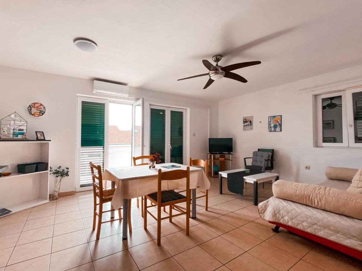 Sali Modern Seaview Apartment מראה חיצוני תמונה